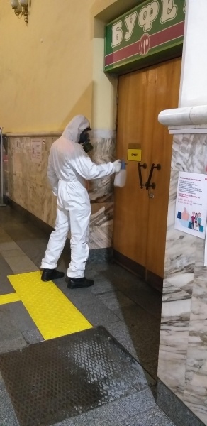 Специалисты Центра осуществили специальную обработку Рижского вокзала