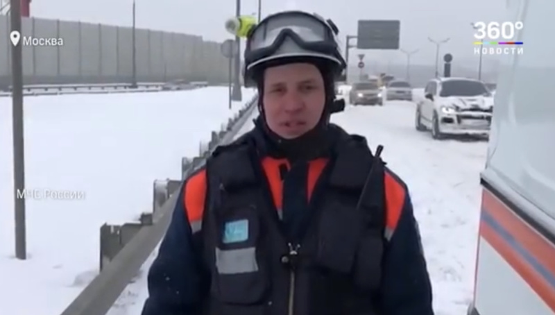 «Фурор» века: Москву заблокировали тысячи фур, которые увязли в беспрецедентном снежном коллапсе (Телеканал 360) «Фурор» века: Москву заблокировали тысячи фур, которые увязли в беспрецедентном снежном коллапсе (Телеканал 360)