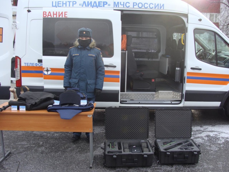 Личный состав Центра принял участие в выставочной экспозиции в честь дня открытых дверей на территории Академии гражданской защиты МЧС России