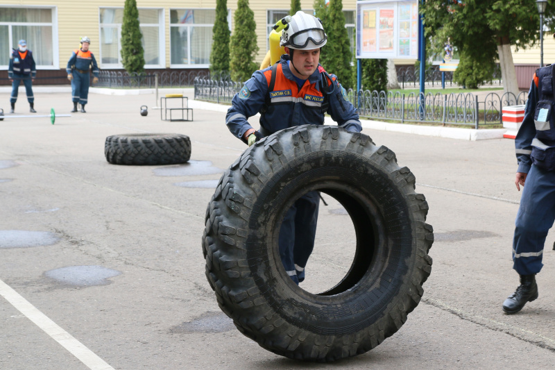 В Центре прошли соревнования по функциональному пожарно-спасательному многоборью
