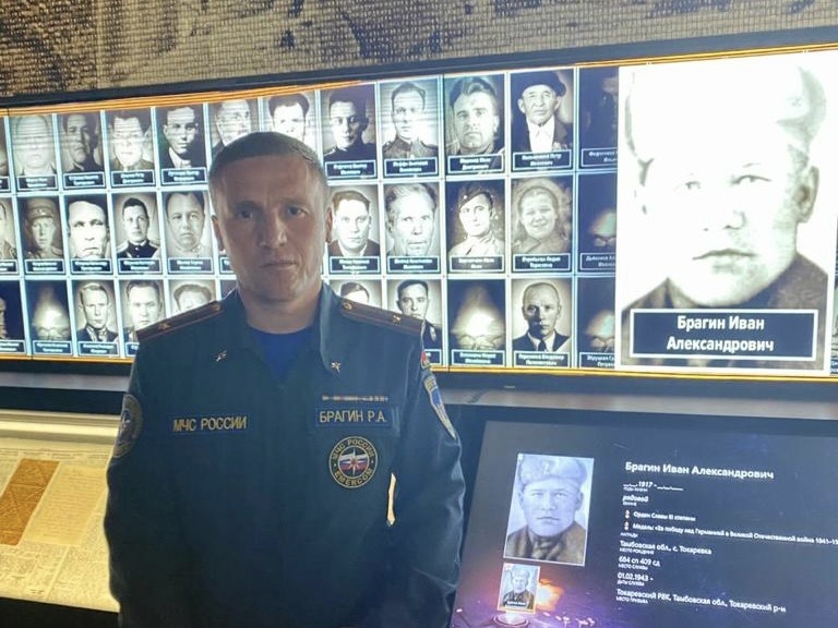 Военнослужащие по призыву посетили военно-патриотический парк «Патриот»