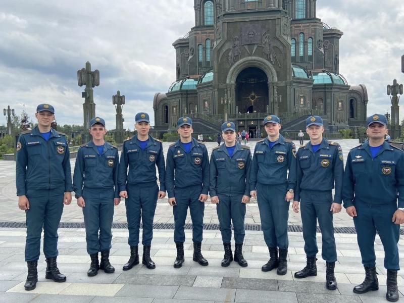 Военнослужащие по призыву посетили военно-патриотический парк «Патриот»