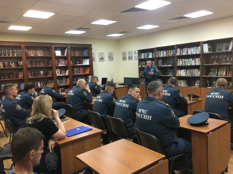 Со специалистами 4 управления проведено занятие на тему «Великая моя Россия»