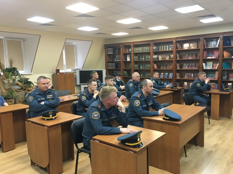 Со специалистами 4 управления проведено занятие на тему «Великая моя Россия»