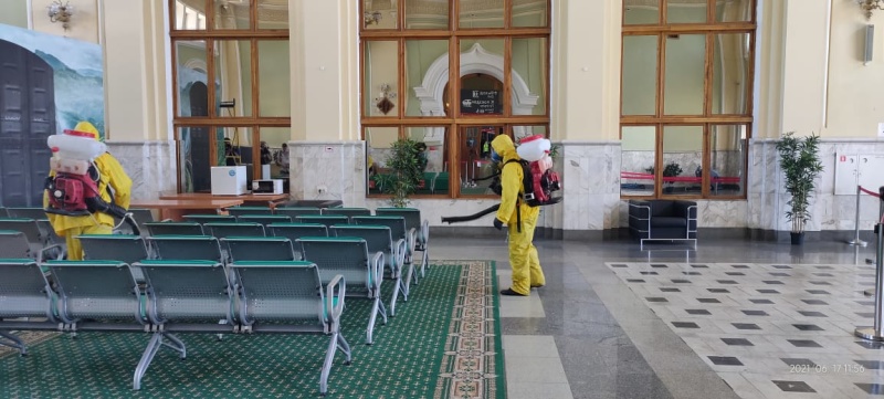Специалисты Центра провели специальную обработку Рижского вокзала