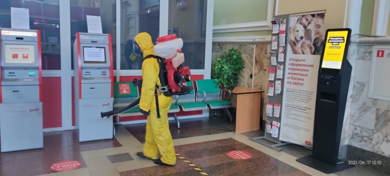 Специалисты Центра провели специальную обработку Рижского вокзала