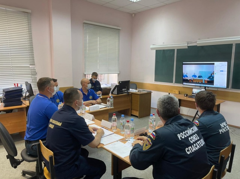 Сотрудники Центра в составе аттестационной комиссии принимали участие в защите выпускных квалификационных работ