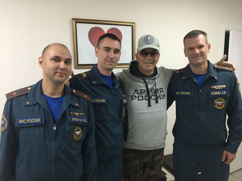 Сдача крови ради спасения других