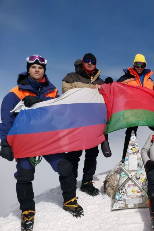 Продолжаются сборы по горной подготовке на Эльбрусе