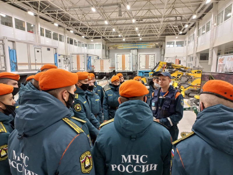 Занятия с курсантами и студентами АГЗ МЧС России