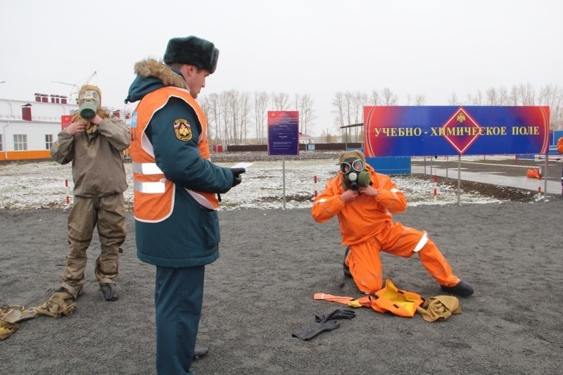 На базе Сибирского СЦ проходит конкурс «Лучший пиротехник спасательных воинских формирований МЧС России»