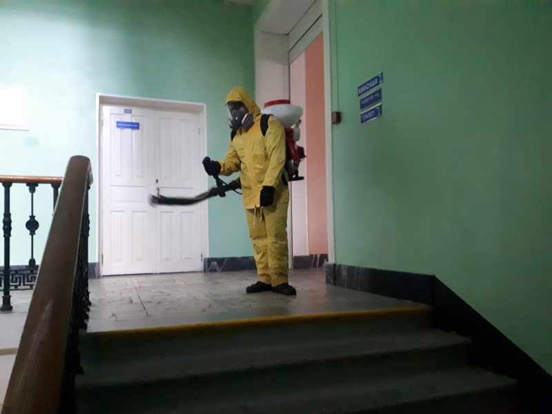 Проведение дезинфекции во Дворце культуры