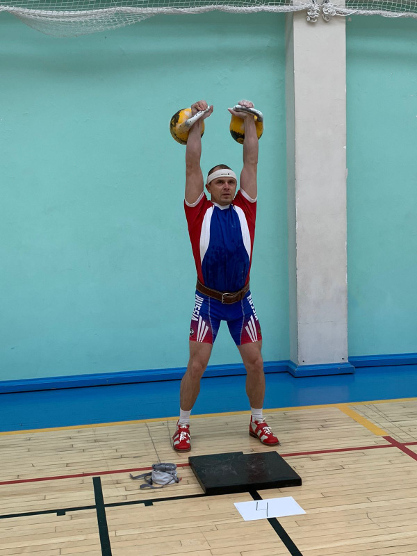 Первые по гиревому спорту
