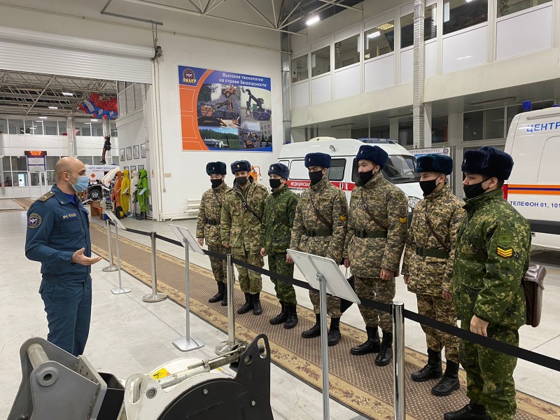 Занятия с курсантами 3 курса ФПИС Академии гражданской защиты МЧС России Занятия с курсантами 3 курса ФПИС Академии гражданской защиты МЧС России