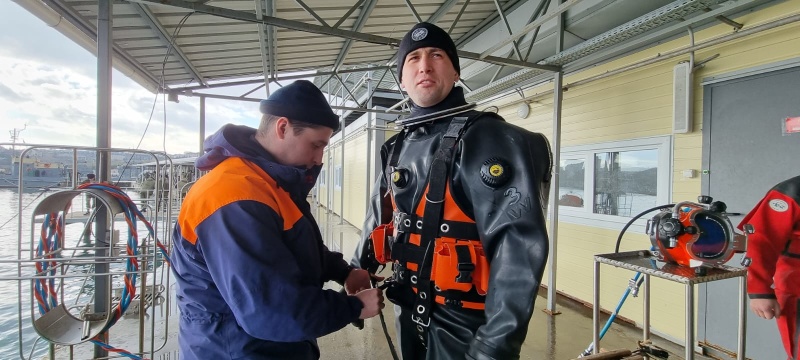 Выполнены все основные этапы соревнований по водолазному многоборью "Глубина"