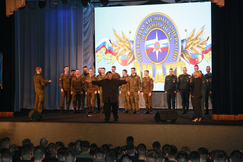 Концерт для военнослужащих  по  призыву