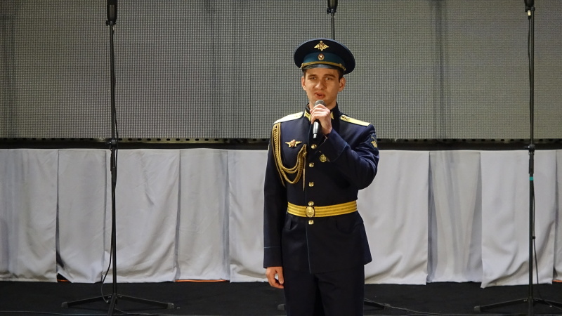 В Центре прошел концерт Ансамбля песни и пляски Воздушно-десантных войск России