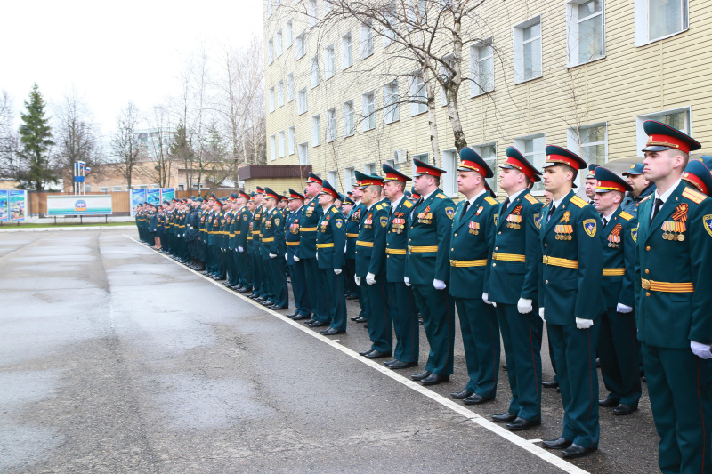 Смотр парадной формы одежды