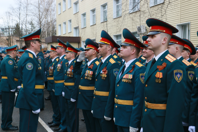 Смотр парадной формы одежды