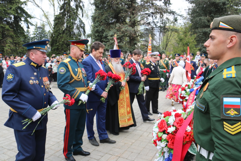 Парад Победы на Мосрентгене