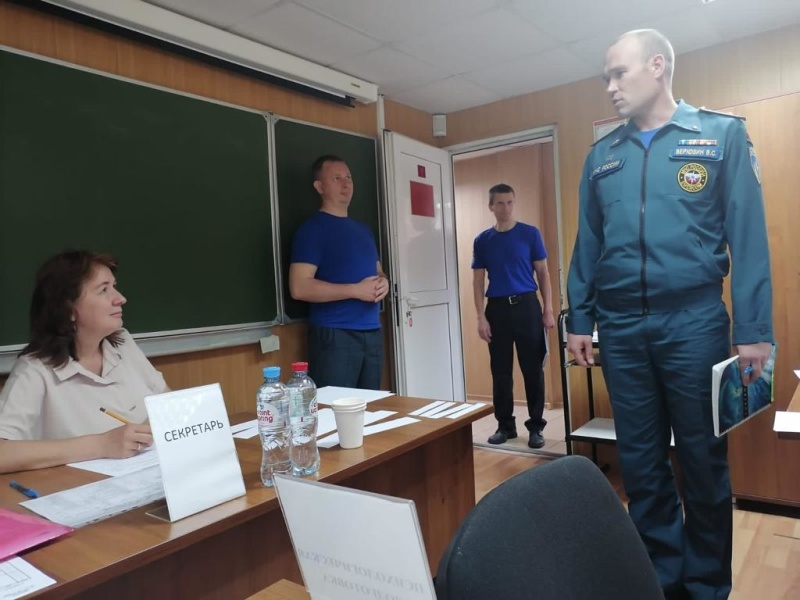 Спасатель Центра «Лидер» получил свидетельство об обучении по программе «Спасатель международного класса»