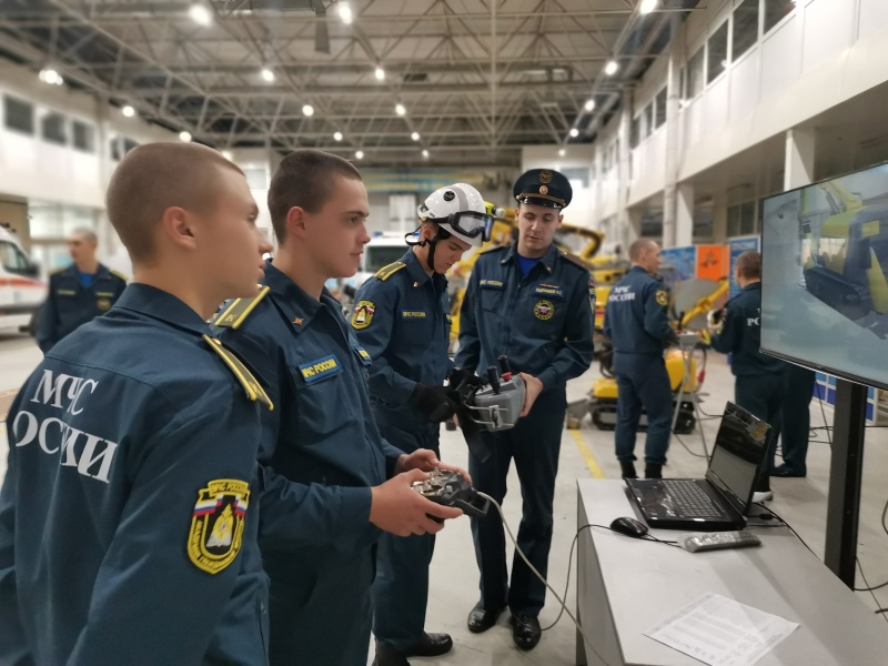 Производственная практика курсантов АГЗ в Центре «Лидер»