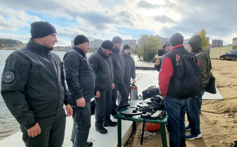 Завершились учебно-тренировочные сборы водолазов отдела (аварийно-спасательных водолазных работ)
