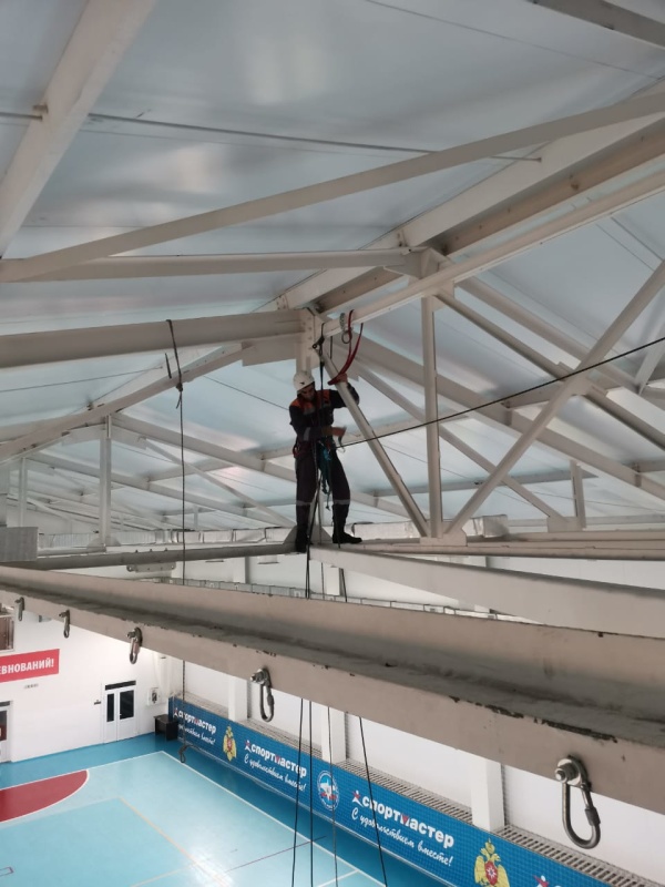 Специалисты Центра проходят обучение по специальности: "Работа на высоте с применением систем канатного доступа"