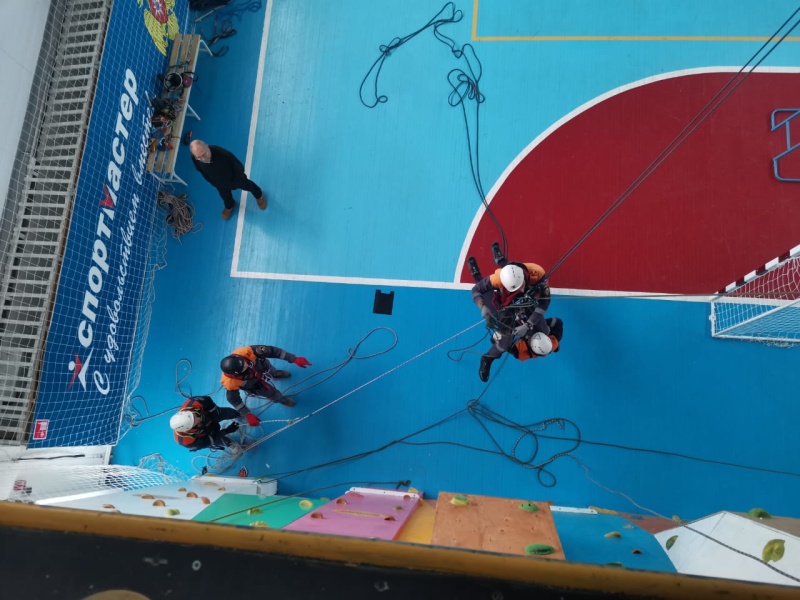 Специалисты Центра проходят обучение по специальности: "Работа на высоте с применением систем канатного доступа"