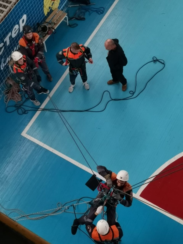 Специалисты Центра проходят обучение по специальности: "Работа на высоте с применением систем канатного доступа"