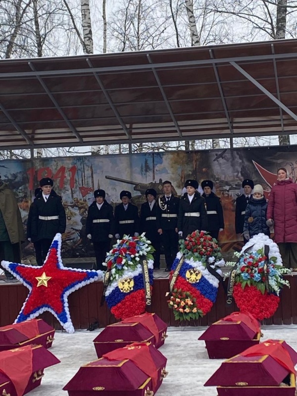 Участие в торжественном закрытии «Вахты памяти»