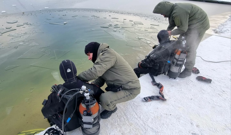 Учебно-тренировочные  сборы  водолазов   Центра