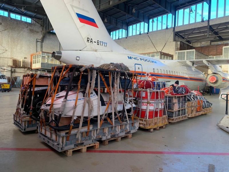 Десантирование парашютным способом личного состава и парашютно-грузовых систем из самолета ИЛ-76 ТД Десантирование парашютным способом личного состава и парашютно-грузовых систем из самолета ИЛ-76 ТД