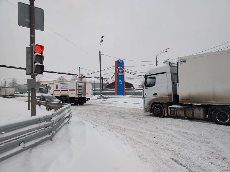 Помощь водителям  автотранспорта