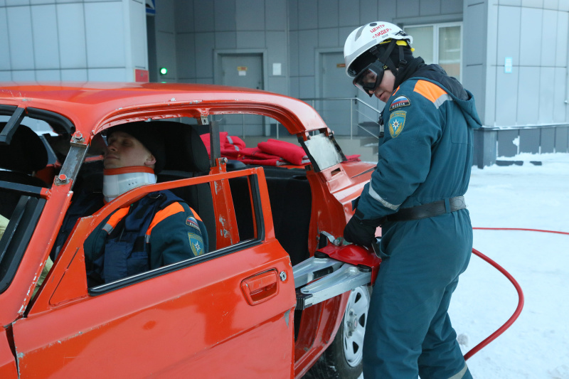 Проведение занятий с личным составом дежурной смены и расчета РХР