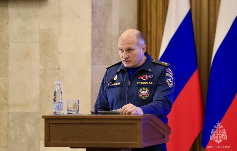 Министр МЧС России поблагодарил сотрудников Центра и поздравил с 29-й годовщиной со дня образования! Министр МЧС России поблагодарил сотрудников Центра и поздравил с 29-й годовщиной со дня образования!