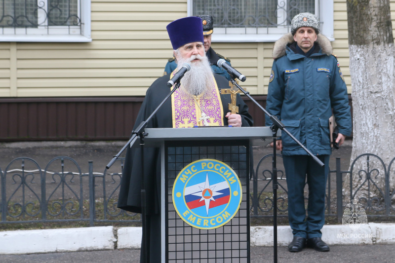 Проводы отрядов в служебную командировку