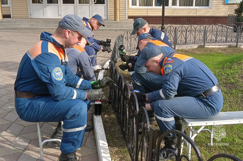В   Центре  проведен субботник