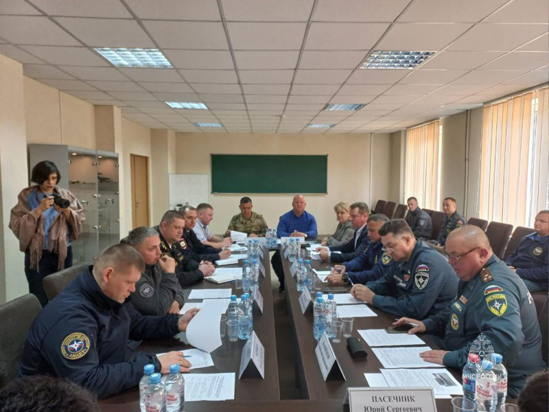 Водолазы Центра приступают к проведению водолазных работ в Калининградской области