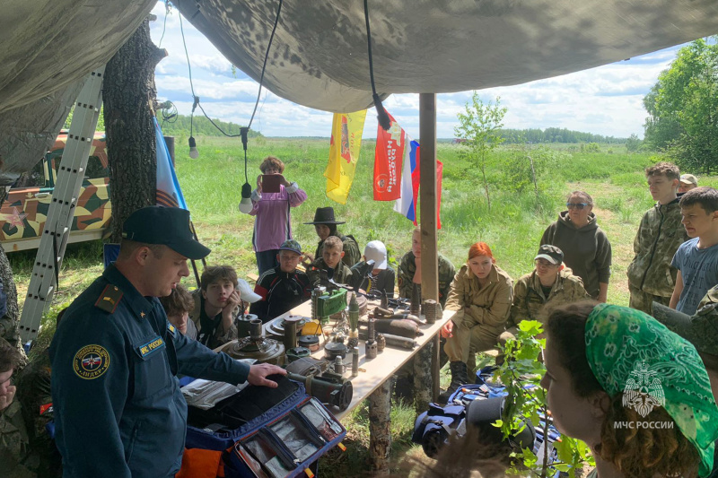Занятия с руководителями детских поисковых отрядов