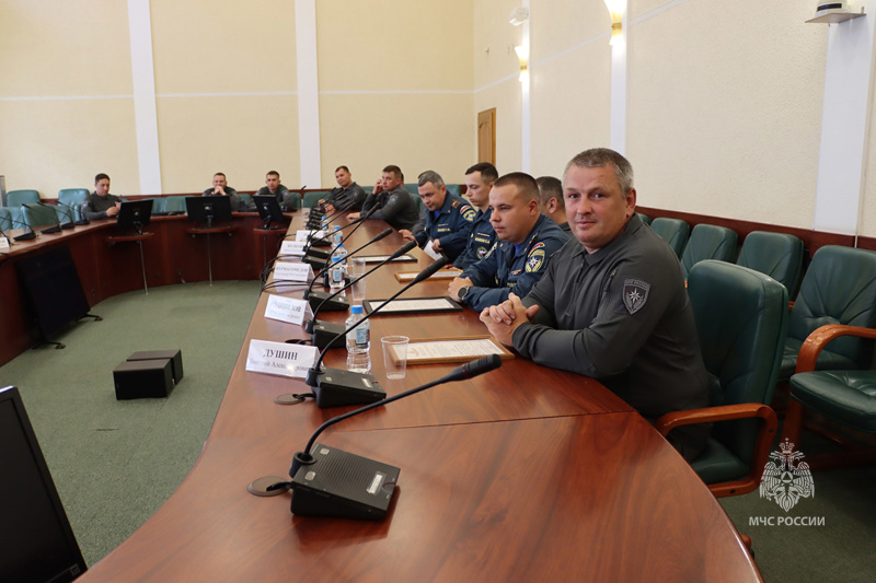 Водолазов Центра поблагодарили за выполненные задачи
