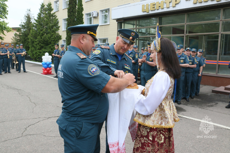 Встреча отрядов  из служебной командировки