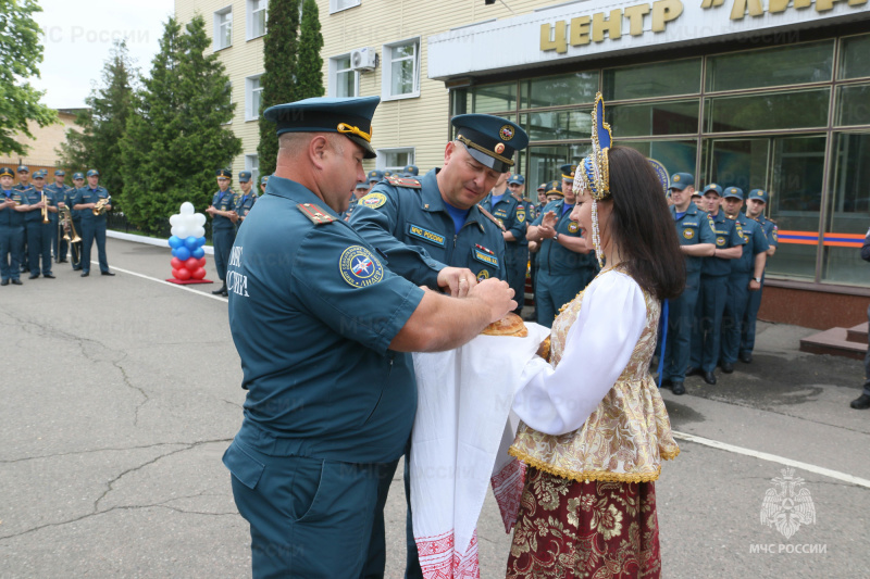 Более 4 тысяч взрывоопасных предметов обезвредили пиротехники МЧС России на Донбассе за 3 месяца работы