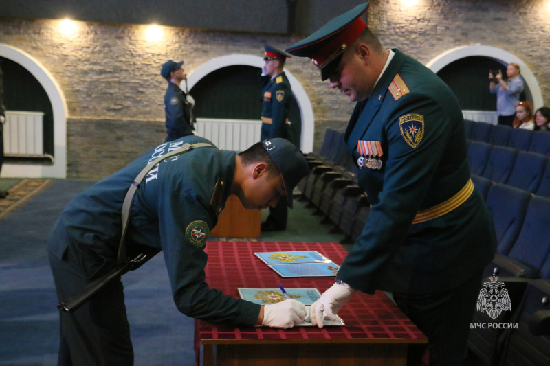 Торжественное принятие   Военной присяги