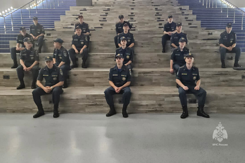 Военнослужащие по  призыву Центра посетили выставку на ВДНХ