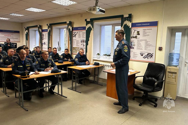 Занятие по обеспечению безопасности дорожного движения с водительским  составом Центра