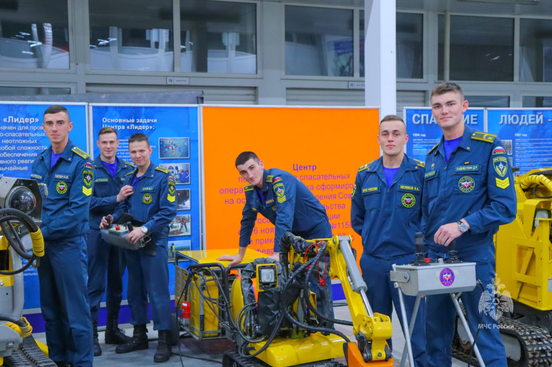 В Центре завершилась практика курсантов АГЗ МЧС России