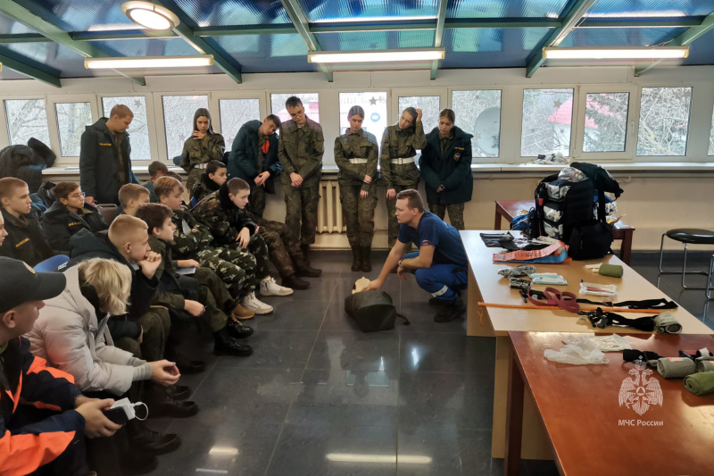 Спасатели Центра провели занятия в пансионате «Солнечный»