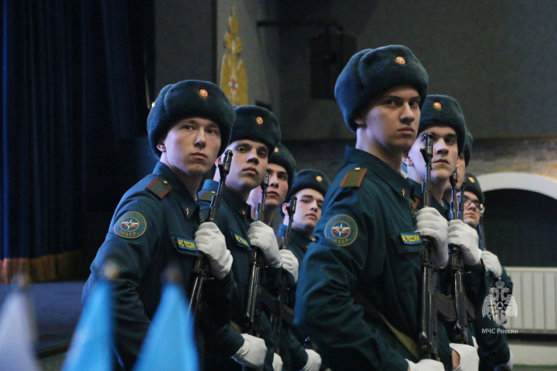 Торжественное  принятие   Военной присяги