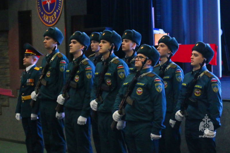 Торжественное  принятие   Военной присяги